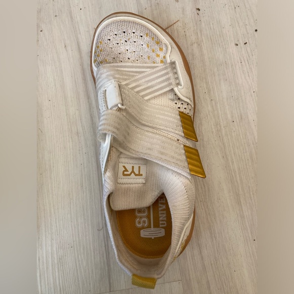 TYR Limited Edition Squat University DZ-1 DropZero Barefoot Trainer - Picture 5 of 5